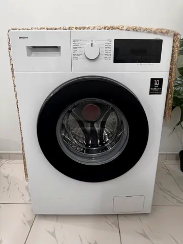 Samsung Front Load Washing Machine 7 kg under warranty