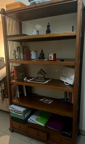 Solid wood 5-shelf bookcase with 3 small drawers - in excitant  condition