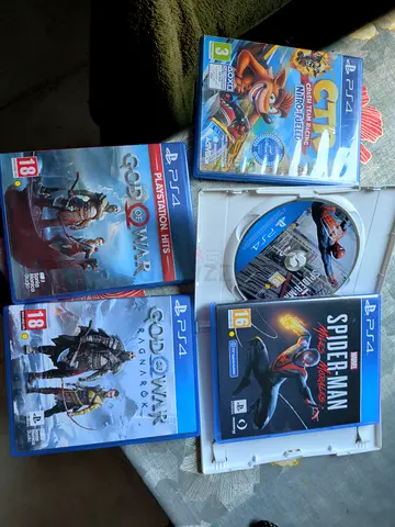 PS4 Games : Spider-Man 1 and Spiderman Miles Morales, $% of War + Ragnarok, Crash Team Racing