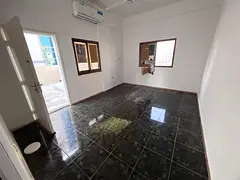 Don't miss this great opportunity to rent an affordable 2-bedroom apartment with a spacious private 
