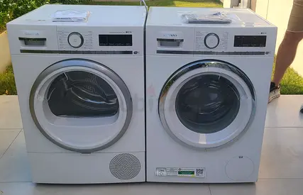 Siemens IQ700 with wifi washer and separate dryer