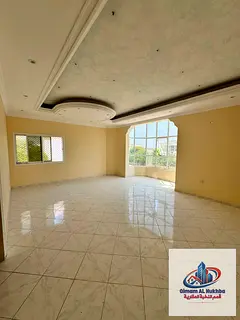 **Very spacious layout • Central gas • Modern finishes • Very attractive price • Flexible pa