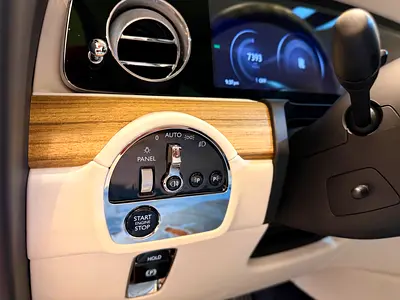 2025 ROLLS-ROYCE SPECTRE thumbnail 11