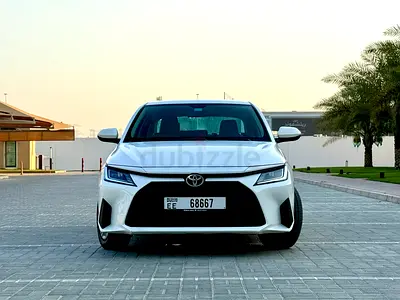 Toyota Yaris 2026, GCC specs. 7,000 km . Under Agency warranty ( Alfuttaim ).Car is like new .