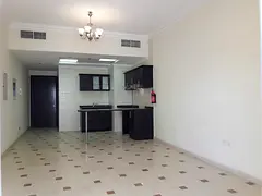 BEST PRICE STUDIO + PARKING - FAMILY BUILDING