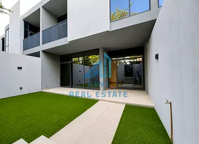 Luxurious 4bedroom II Middle Townhouse II Distress Deal II Mortgage unit