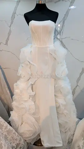 Brand New White Strapless Wedding Dress (Size M–L) – Includes Veil  Sandals