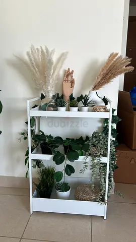 White 3-Tier Shelf / Display Stand - Excellent Condition
