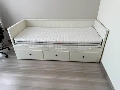 IKEA hemnes daybed Frame with two IKEA mattress