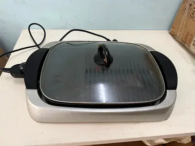 Electric Smokeless Grill with Glass Lid - Used, Working