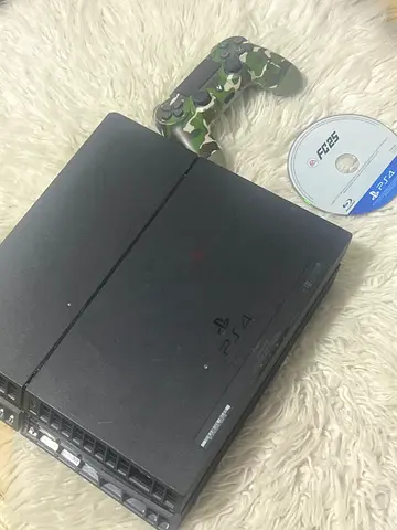 For sale: PlayStation 4 (1TB)