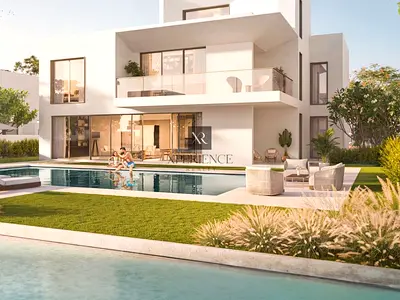 4 BR ON LAGOON | WATERFRONT VILLA | LARGE LAYOUT