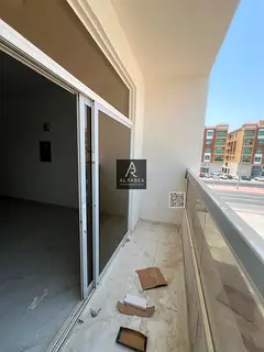 For annual rent in Ajman, Al Muwaihat 3, first occupancy, large spaces, rooms and a hall