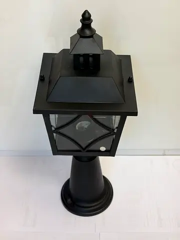 VINTAGE OUT DOOR LIGHT