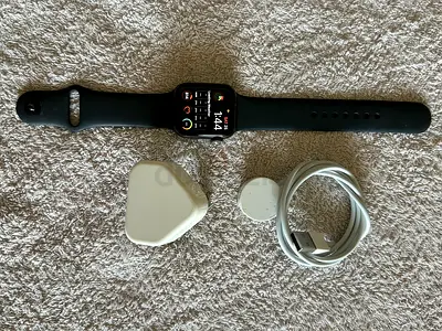 Apple Watch SE3 40MM GPS Aluminium Ceramic