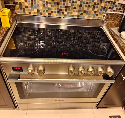 Bosch Series 8 Electric Cooker