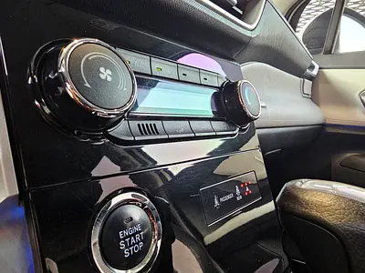2023 Toyota VELOZ 照片 18