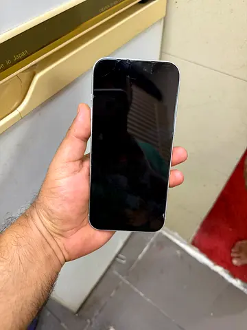 Silver iPhone 17 Pro Max 512 GB 10 months Warranty