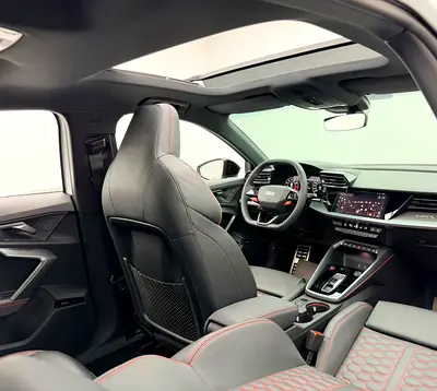 صورة 13 لـ 2025 AUDI RS3