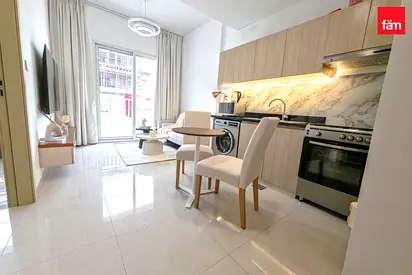 1 Br | Furnished | Upgraded | Ready To Move In