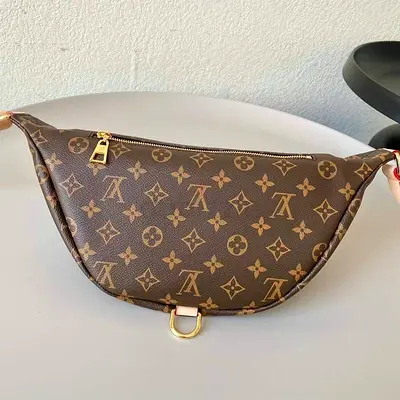 Louis vuitton Bumbag