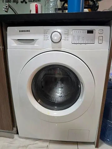 MOVING OUT SALE: Samsung front load washing machine - good working condition