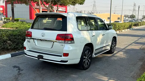 2019 Toyota LAND CRUISER 照片 5