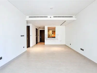 Premium Finishing |Spacious Layout |Vacant & Ready