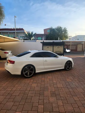 صورة 4 لـ 2011 AUDI RS5