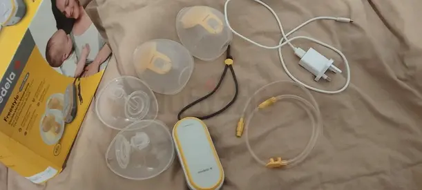 Medala breast pump