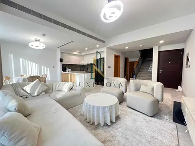 Upgraded | Fully furnished Prime location