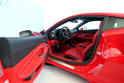 صورة مصغرة 7 لـ 2022 Ferrari F8 TRIBUTO