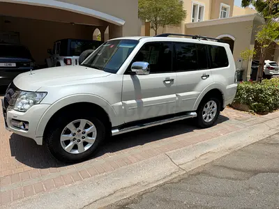Mitsubishi Pajero 2017 3.5 top spec
