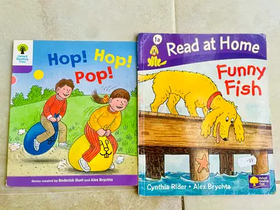 Biff and Chip Childrens Early Reading Books (Set of 2) Level 1