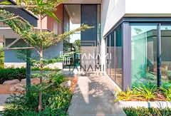 Distress Sale| 5BR End | Spacious Plot | Phase 2