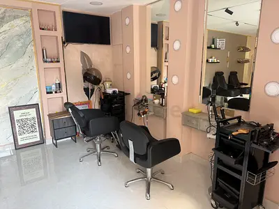 Complete Beauty Salon Equipment for Sale – Excellent Condition