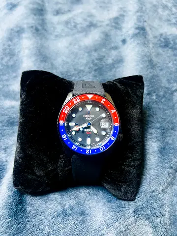 Seiko 5 Sports Pepsi GMT SSK047K1 Limited Edition