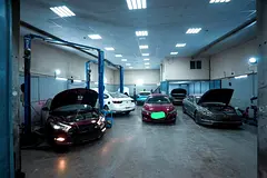 Sharjah Industrial Garage 4 – Fully Operational and Ready 200 sq m – 12+ parking spaces Fully ai