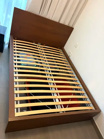 Bed frame 140x200cm