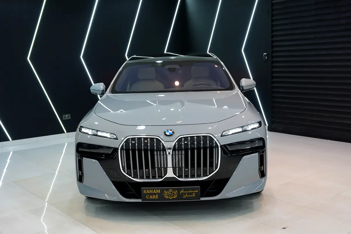 BMW 7-Series 2023