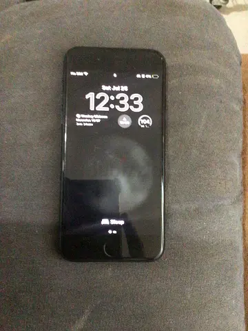 iPhone in good working condition - black, unlocked