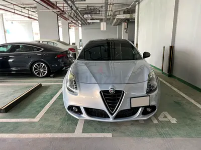 Alfa Romeo Giulietta Quadrifoglio 2015 | GCC Specs | Performance Hatchback