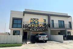 Golf View 4BR TH | Vacant | Near Entrance