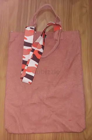 MOVING OUT SALE: Pink Canvas Tote Bag with Detachable Camouflage Strap