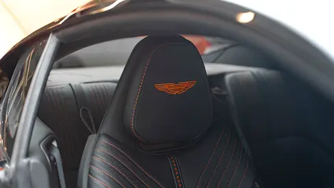2017 Aston Martin DB11 照片 20