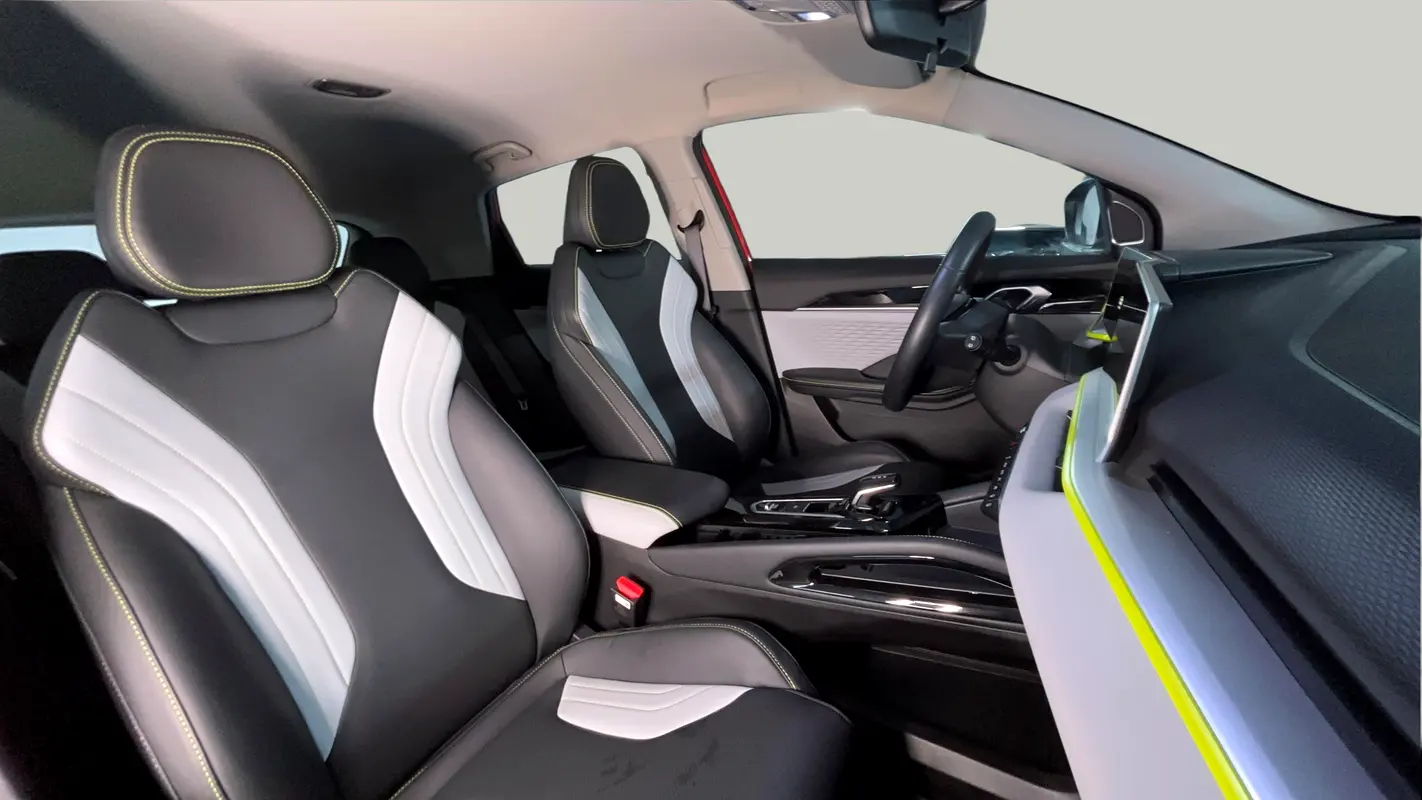 Geely Coolray 2025