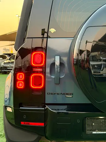 Land Rover Defender 110 HSE P400, миниатюра 18