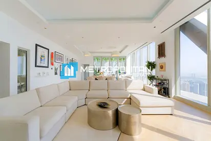 5BR | PENT HOUSE | UPGRADED UNIT | SKYLINE VIEW