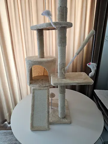 VOUNOT Cat Tree Tower, Cat Condo with Sisal Scratching Post, Multi Level Cat Climbing Frame Indoors.