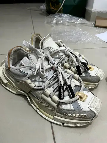 Replica Dolce  Gabbana DG-5862 white designer sneakers (used)b